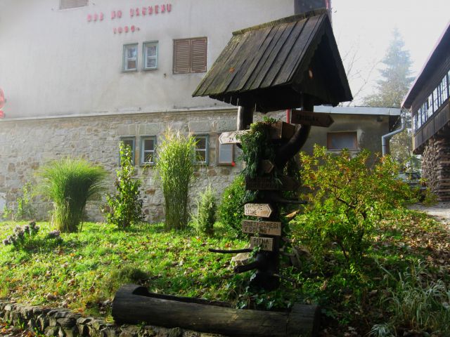 Sleme-Poštarski dom pod Uršljo goro-25.10.09 - foto