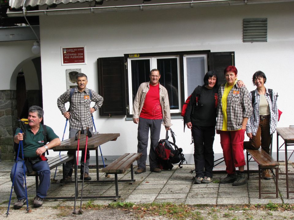 Sleme-Poštarski dom pod Uršljo goro-25.10.09 - foto povečava