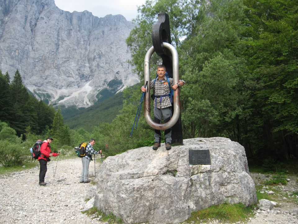 Vrata-Razor-Prisank-Mojstrovka-29.7.11 - foto povečava