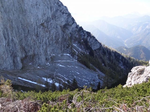 Bukovnik-Grohat-Raduha-Loka-(16.10..2011) - foto