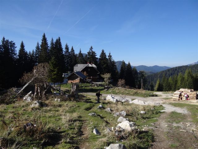 Bukovnik-Grohat-Raduha-Loka-(16.10..2011) - foto