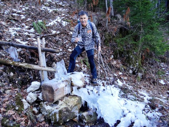 Poštarski dom-Uršlja gora(1699m)-8.12.2013 - foto