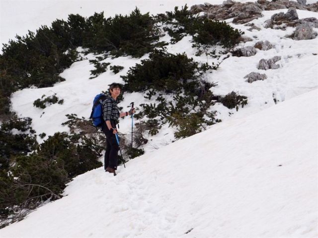 Radušnik-Koča na Loki-Raduha(2062m)-6.4.2014 - foto