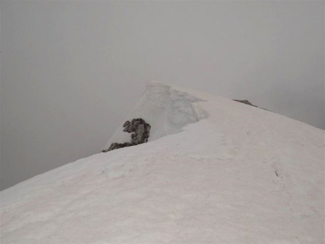 Radušnik-Koča na Loki-Raduha(2062m)-6.4.2014 - foto