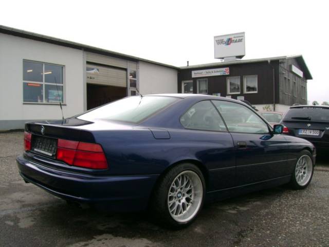 BMW 850 - foto