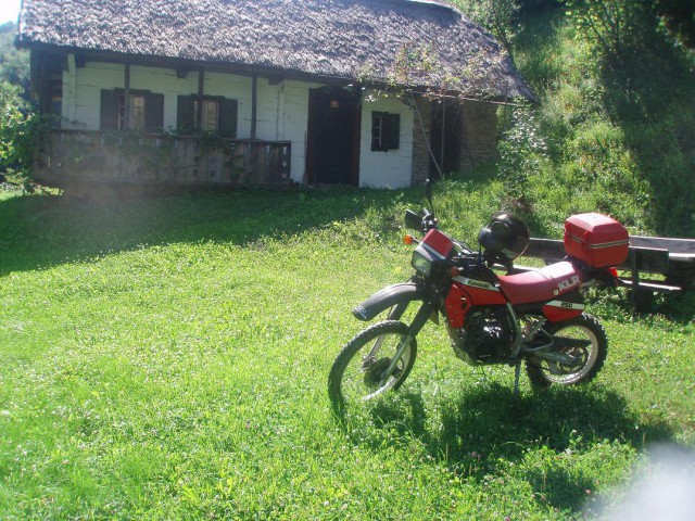 Kawasaki KLR 250 - foto