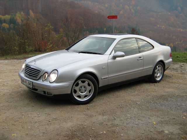 Mercedes Benz CLK 200 Sport - foto