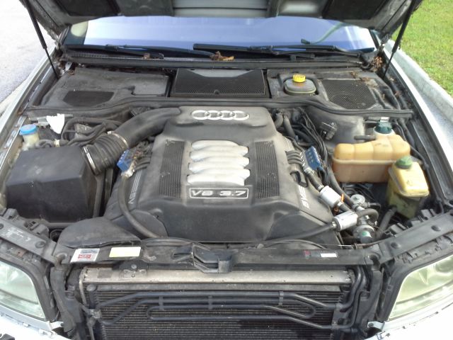 Audi A8 3.7 Quattro - foto