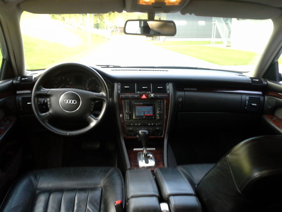 Audi A8 3.7 Quattro - foto povečava