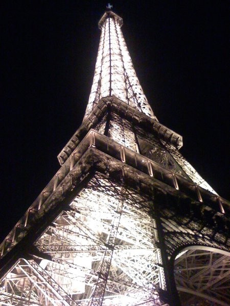Pariz ponoči - foto povečava