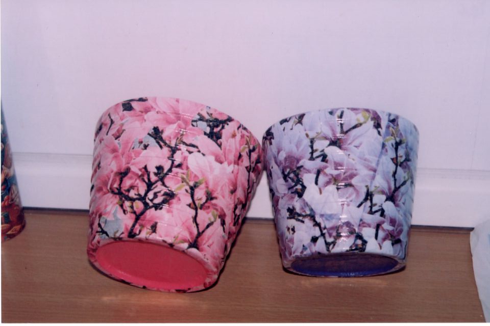 rožasta lonca za rože