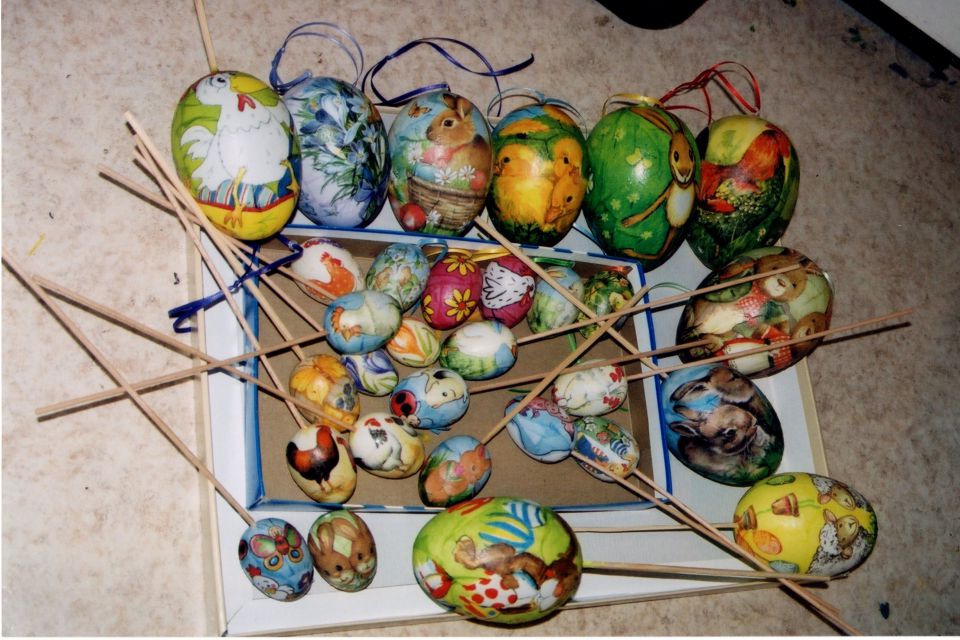 servetna tehnika na plastičnih jaj