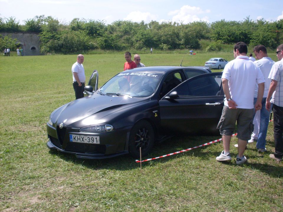 Alfa meetings - 15 Komarom 2010 - 2 - foto povečava