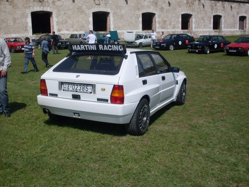 Alfa meetings - 15 Komarom 2010 - 2 - foto povečava