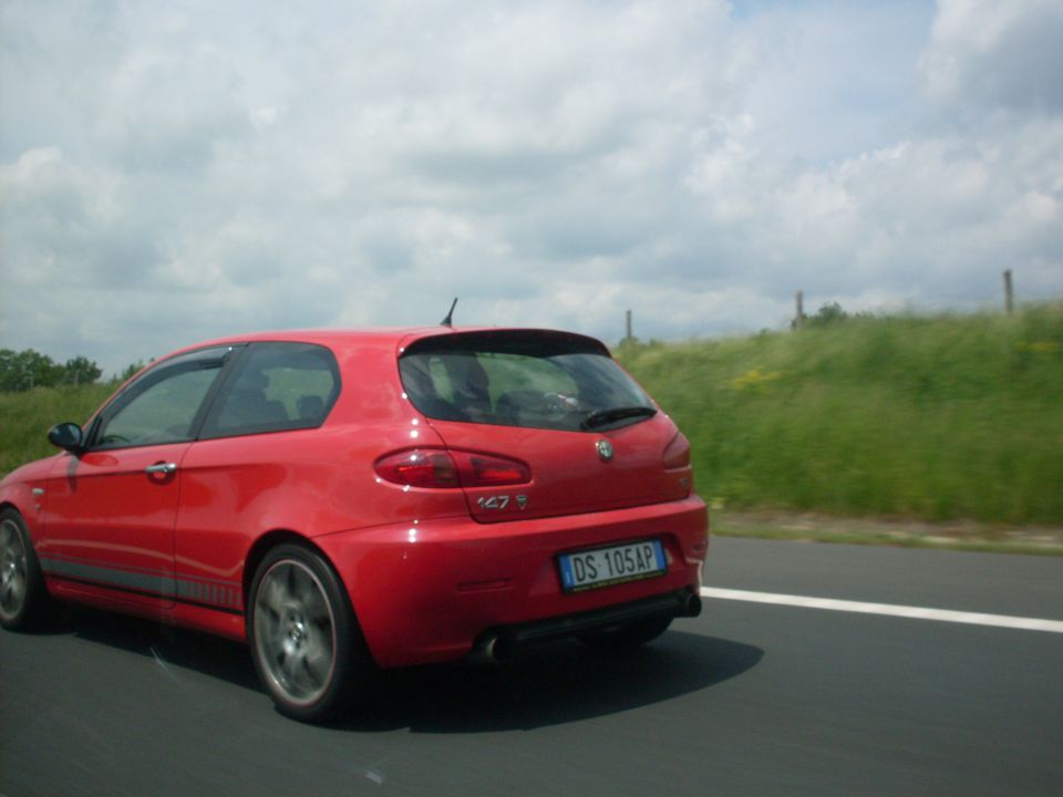 Alfa meetings - 15 Komarom 2010 - 2 - foto povečava