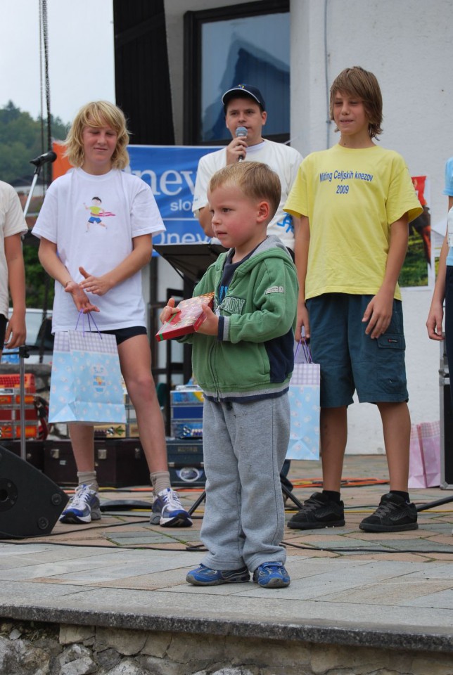Rokec 09 - foto povečava