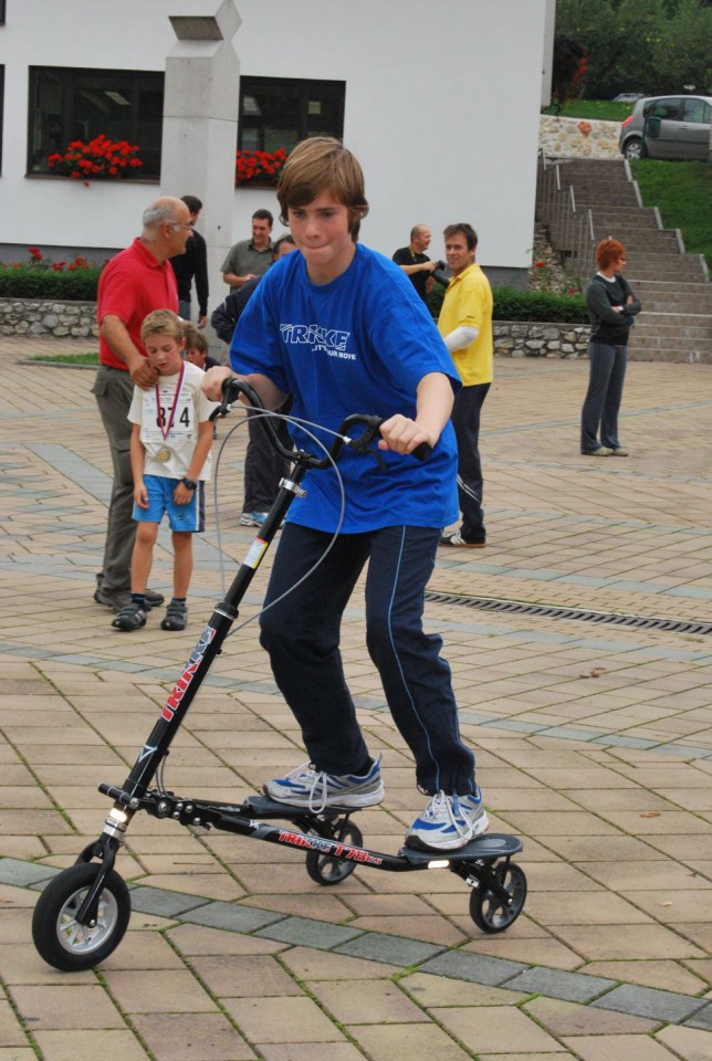 Rokec 09 - foto povečava