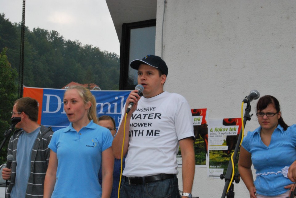 Rokec 09 - foto povečava
