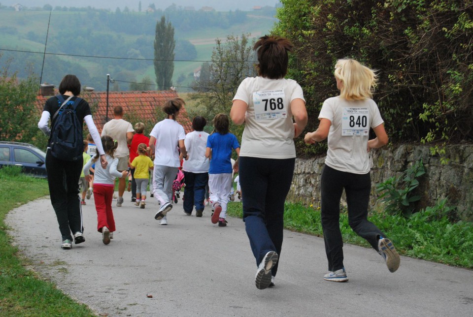 Rokec 09 - foto povečava