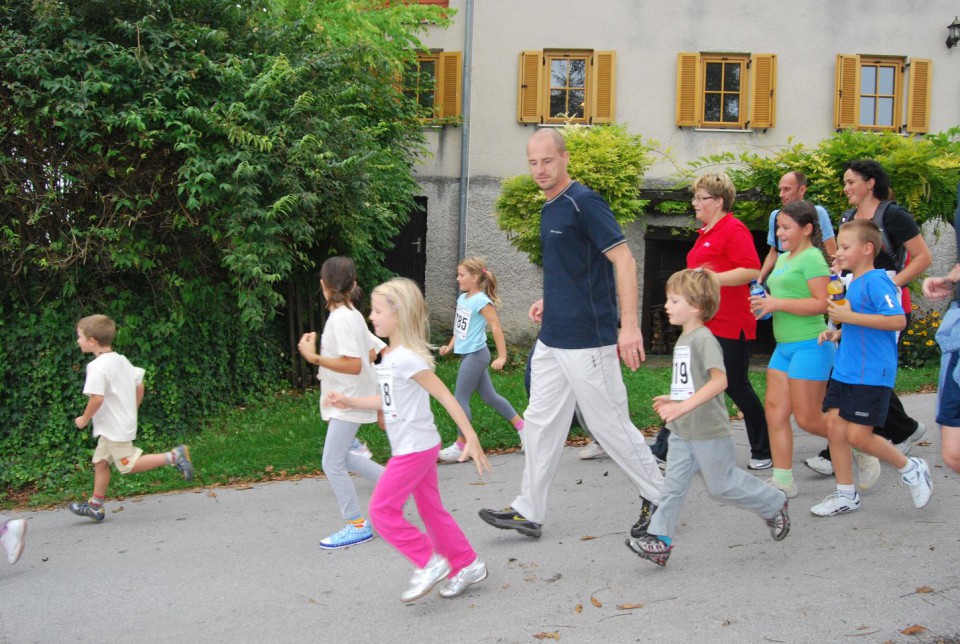 Rokec 09 - foto povečava