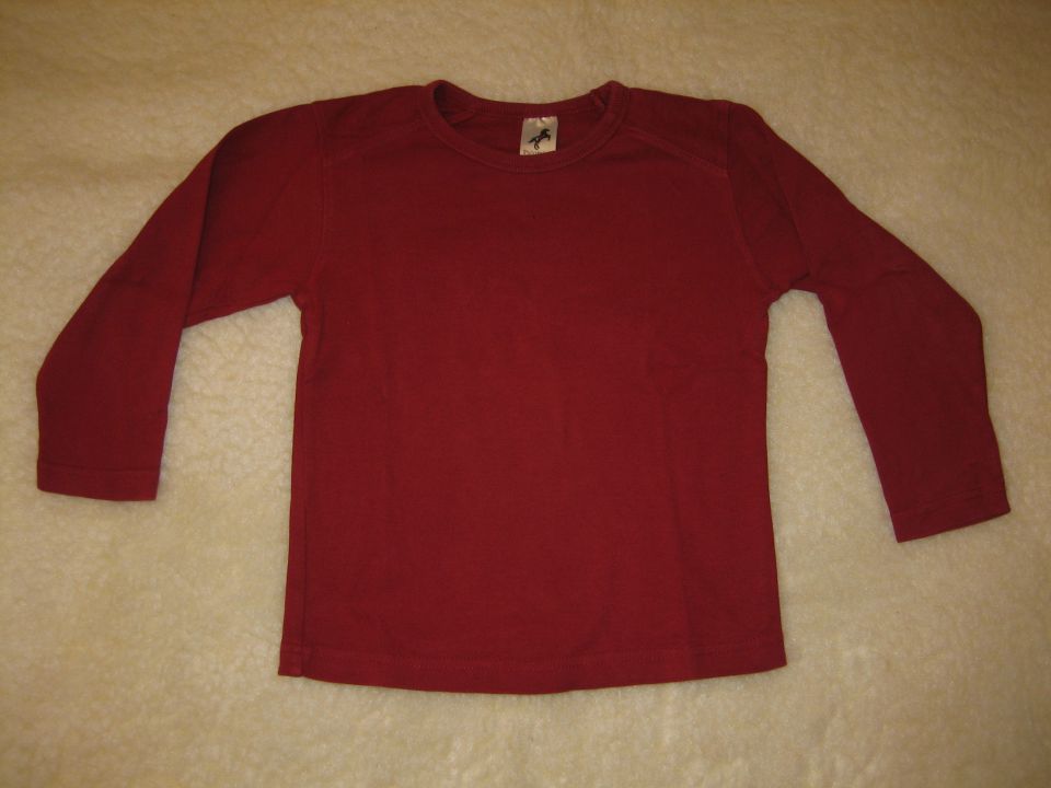 majčka, vel: 104, mini madež, glej nasledjo sliko, cena: 1€
