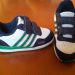 Superge Adidas, št. 24, spredaj malo načete-glej naslednjo sliko. Cena: 5€