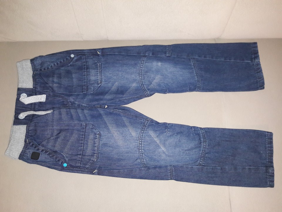 next jeans 7 let 122 kot novo