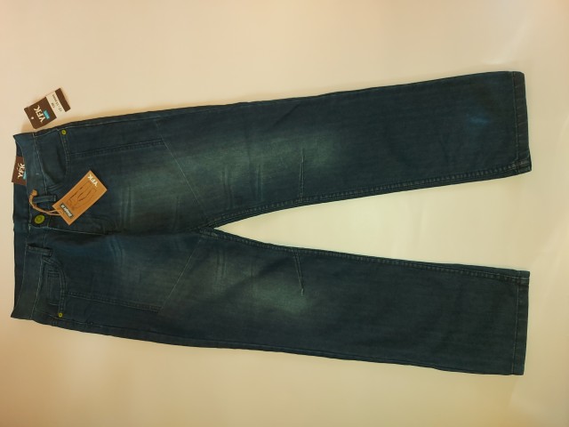 Jeans hlače 158 nove 5 eur 