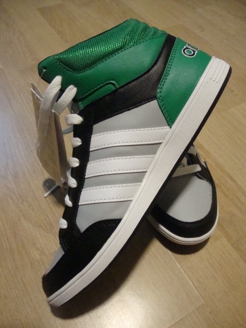 adidas superge, gležnarji 38 2/3, 20 eur -novi