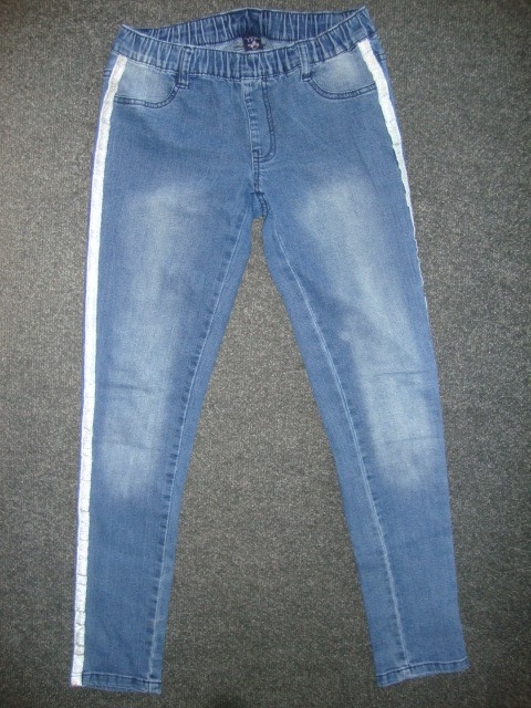 Kavbojke, mehak raztegljiv jeans, 152-158, 5 eur