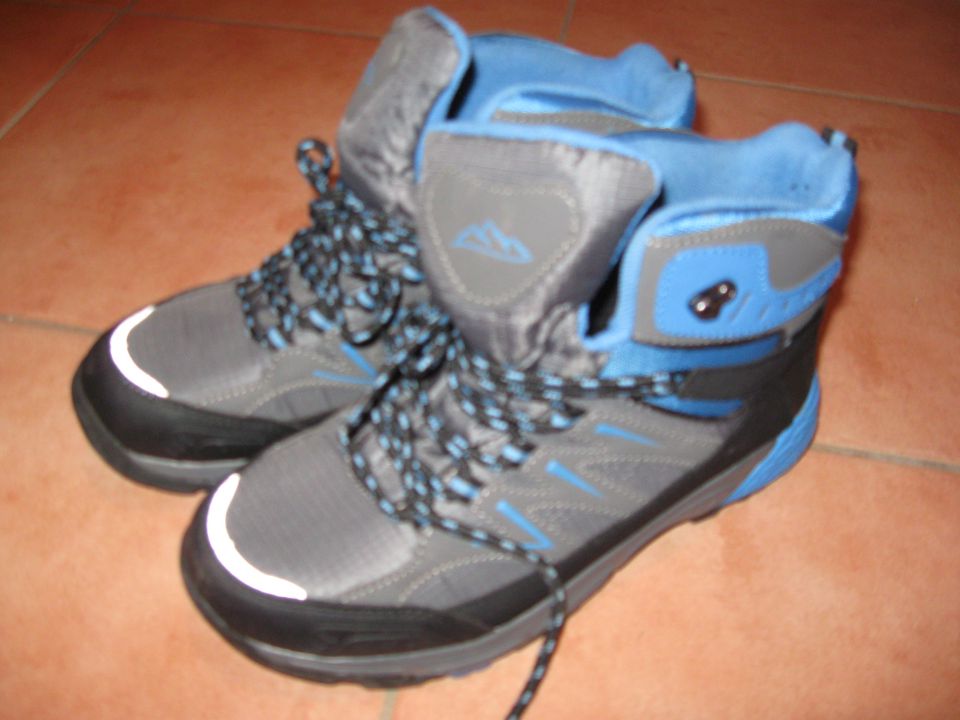 Zimski čevlji št.39 - 10€