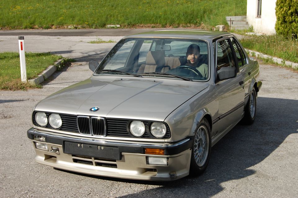 BMW E30 325iA - foto povečava