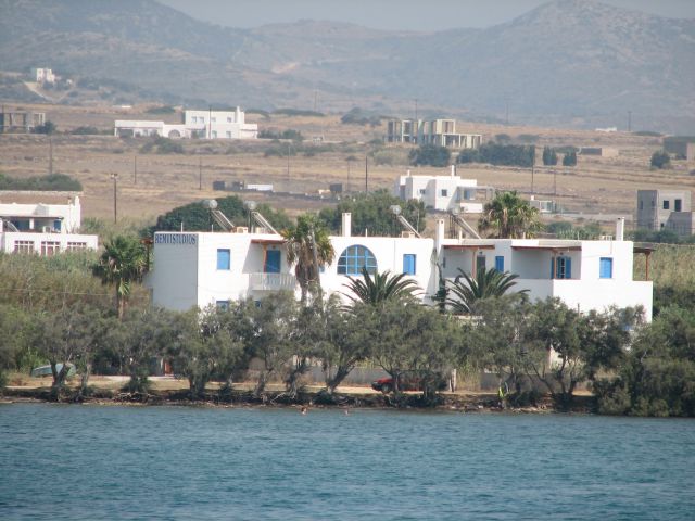 Remvi studios Pounda - Paros
