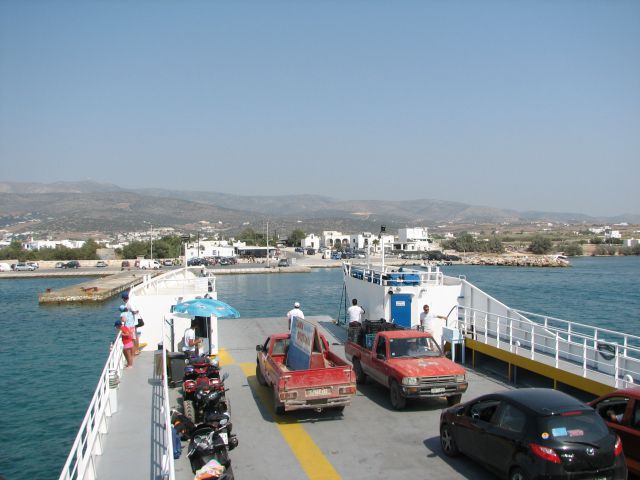 Trajekt iz Antiparosa na Paros