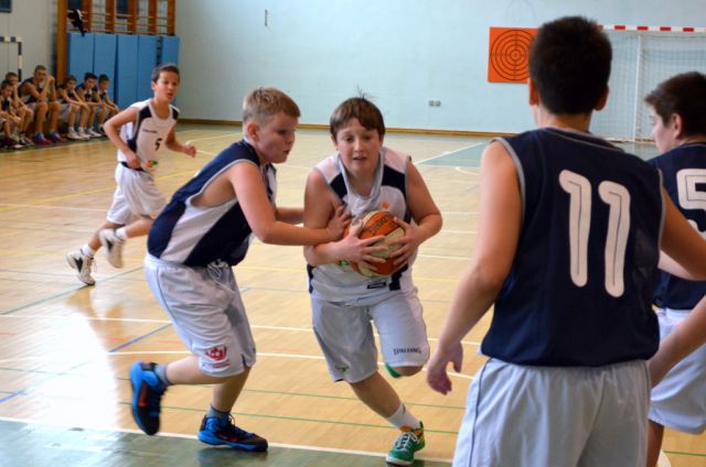 Košarka mlajši dečki 2014 - foto