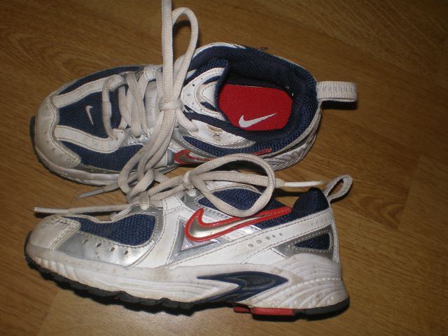 Jes.-zim. čevlji Nike št.24-28, ZNIŽANO!! - foto