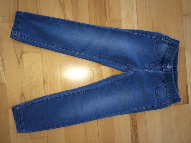 Benetton mehek jeans 4-5 let (110 cm), kot nove, 7 evrov