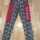 Guess, 12 let, cena 13 evrov, skoraj nove