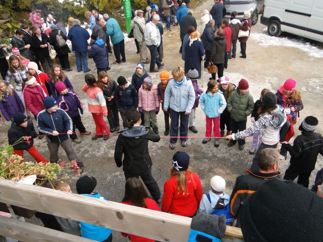 Srečanje mladinskih skupin 22.10.2011 - foto