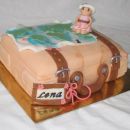 kovček torta