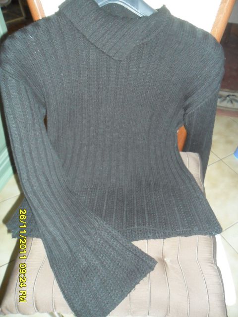 črn pulover
