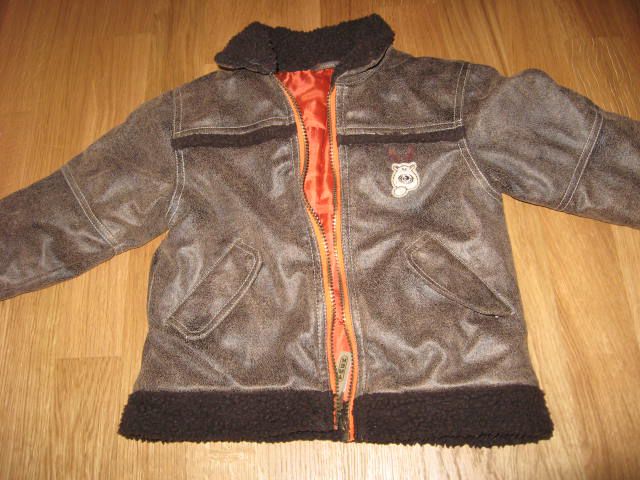 podložena jakna, zelo ohranjena-10€