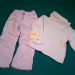 roza podložene hlače in bel puloverček/puli - oboje skupaj 3€