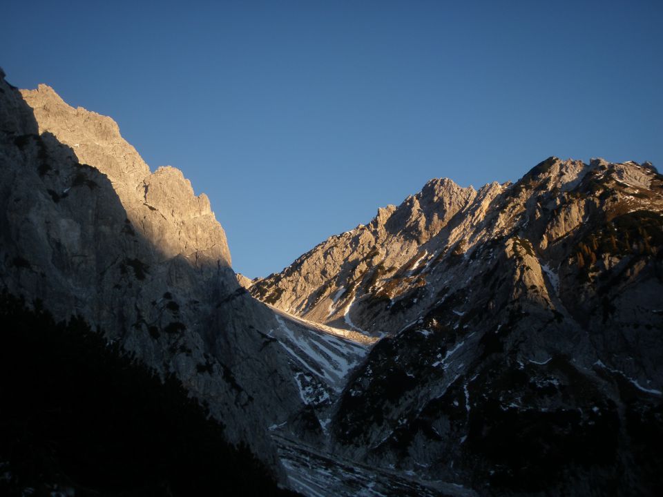 Ledinski vrh(2108m)-15.10.2011 - foto povečava