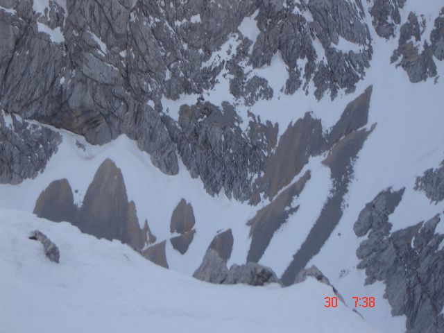 Grintovec(2558m)-j.kočna(2540m)-30.3.12 - foto