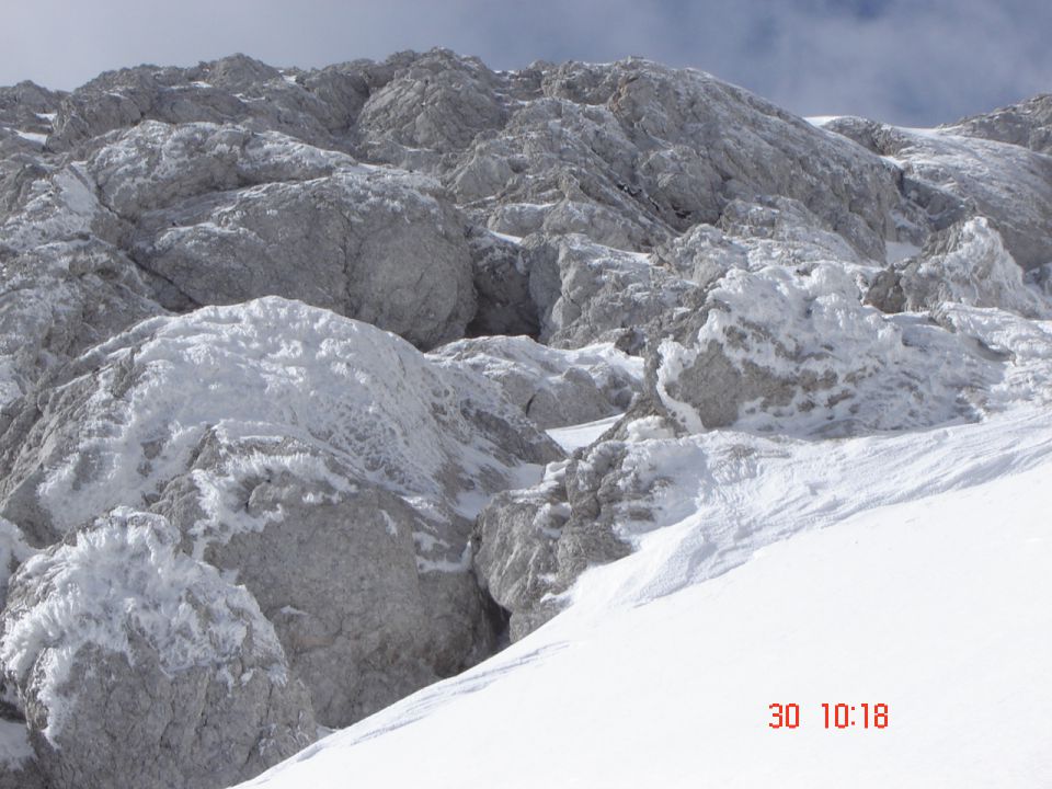 Grintovec(2558m)-j.kočna(2540m)-30.3.12 - foto povečava