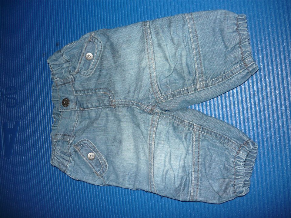 HM jeans hlače, podložene, frajerske kot nove...4eur