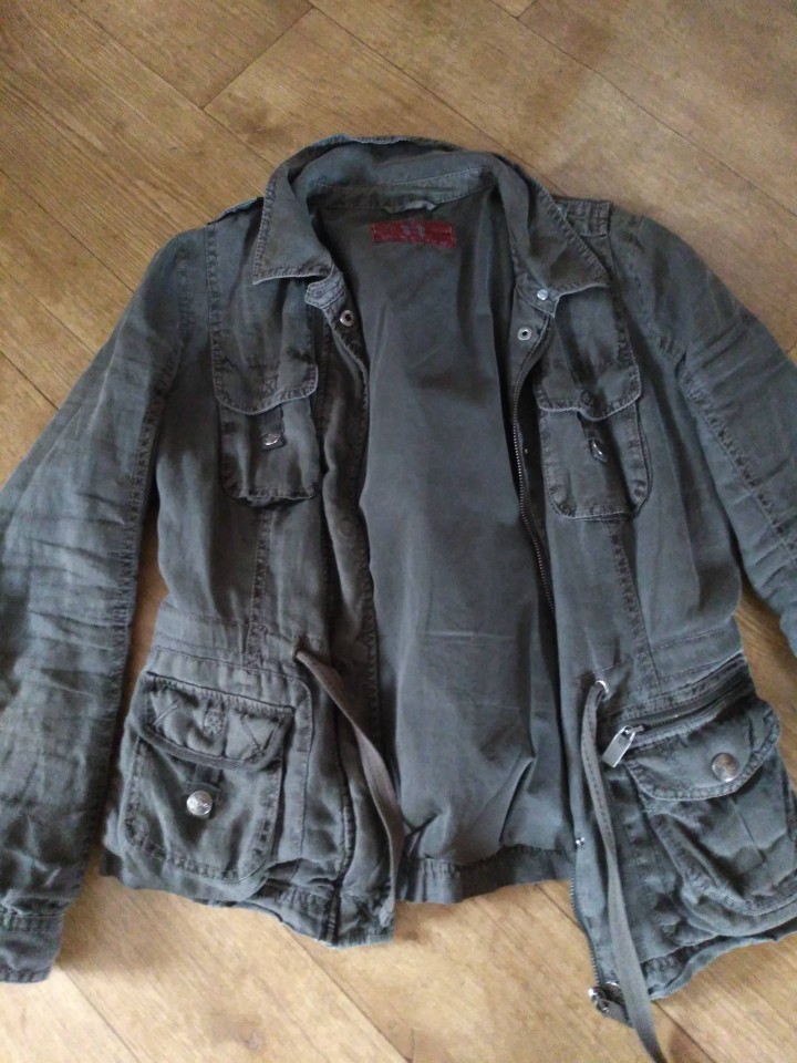 Edc jakna 36-10 eur - foto povečava