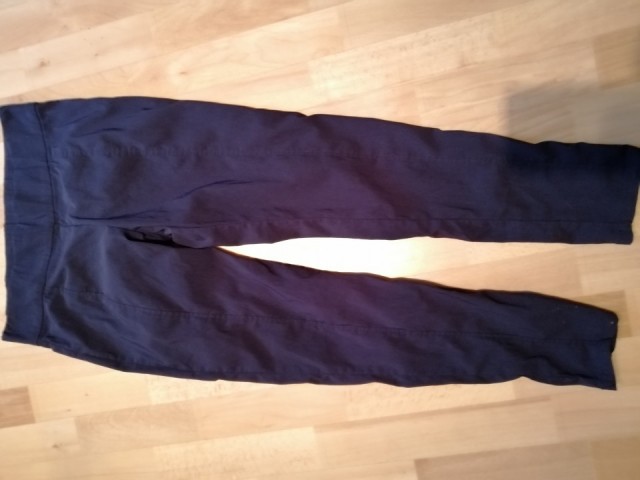 Modre hlače m-l-elastično-7 eur