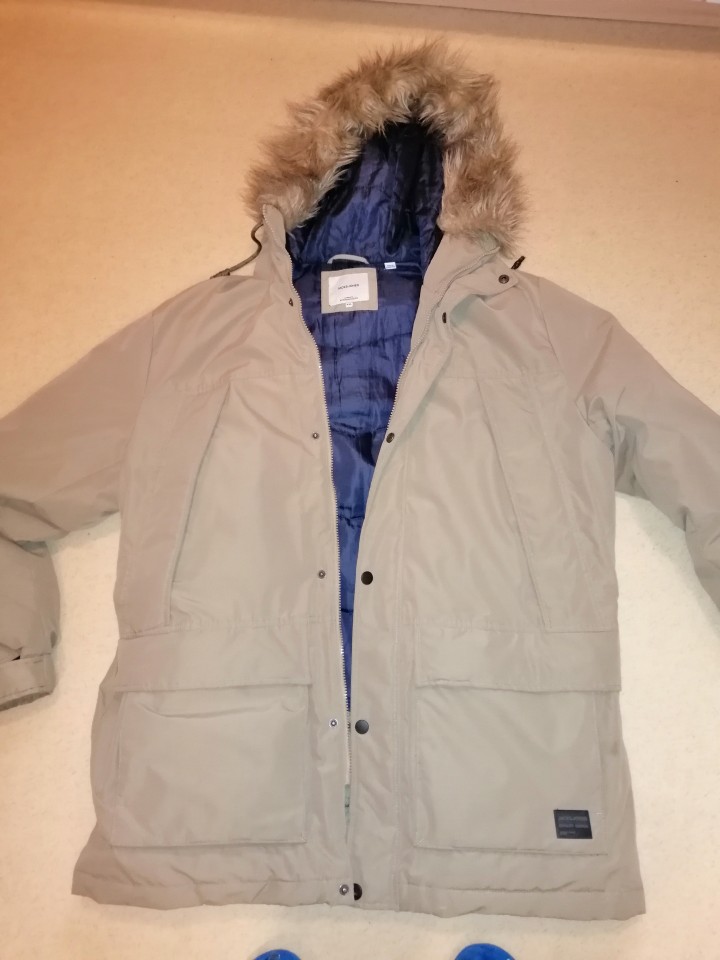 BUNDA XXL JACK&JONES-30 EUR - foto povečava